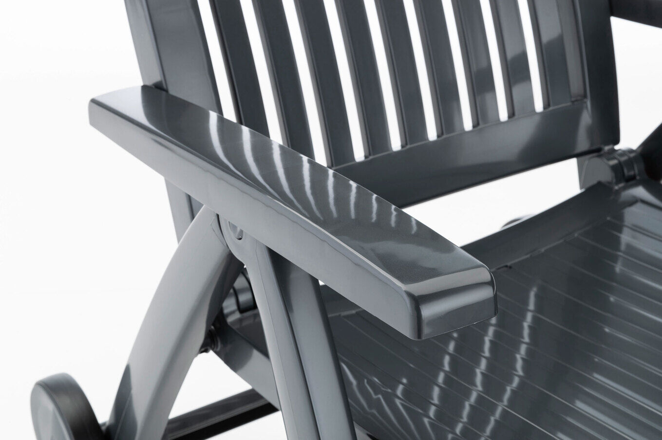 10995-2  2 560affb3c2b5f7ea24d68c182b7379fb74385f72