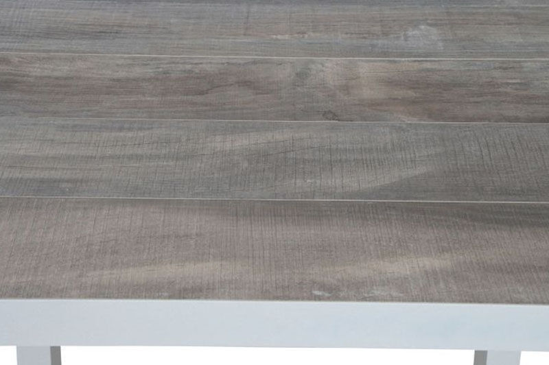 19599-2  3 17e28f6cfa4eb68cc055c7764afbd69a61752f93