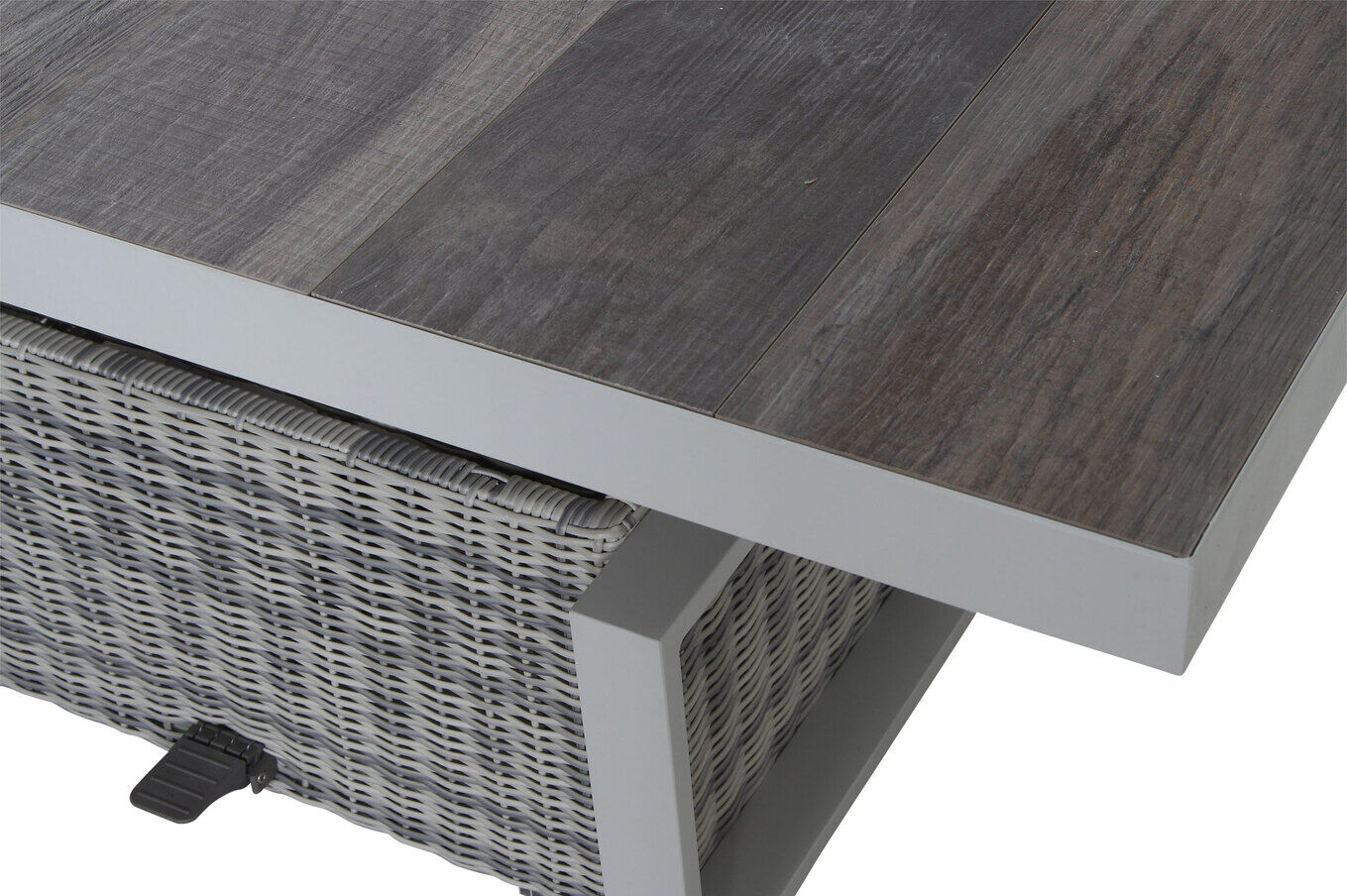 20209  bz6W8Bb8e 381aea75ecd2b8e9c4e38a825171d50961908c47