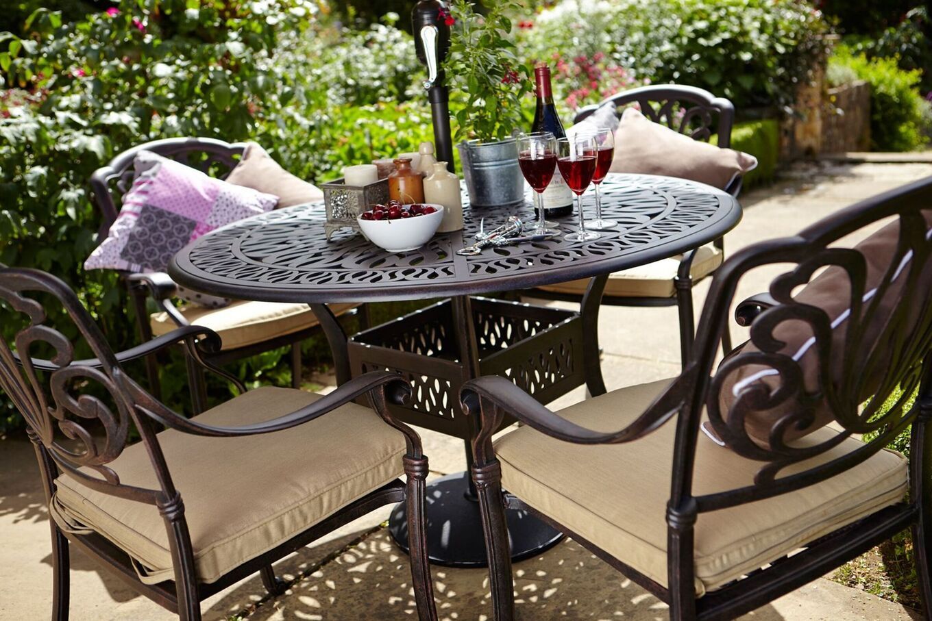 HARTMAN Amalfi Tisch bronze AluGuss 120cm Gartenmoebel.de