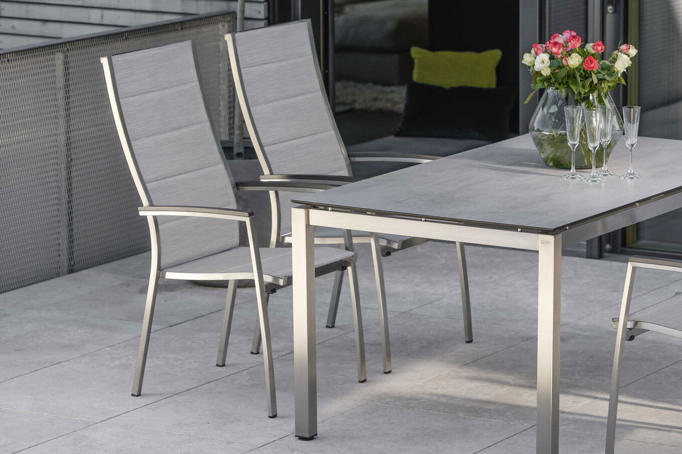 21902  2 1053e957759b4247dd098ed8280fd6ec9870956b