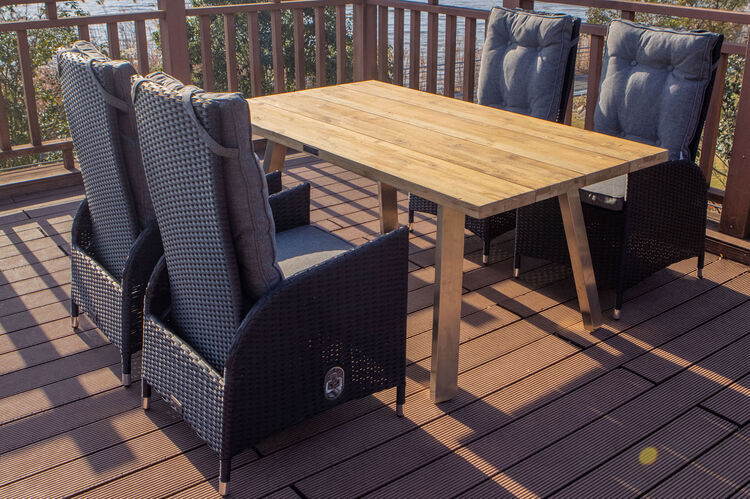 22876  1 0e1b8d464cef54de5a9e3e52de57676ddade3c0a