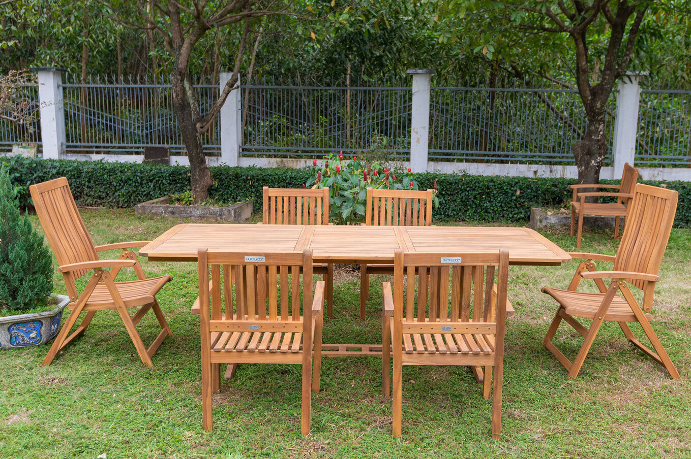 22833  7 e63df6d22bd87c135055b84893a8af6c0a868582