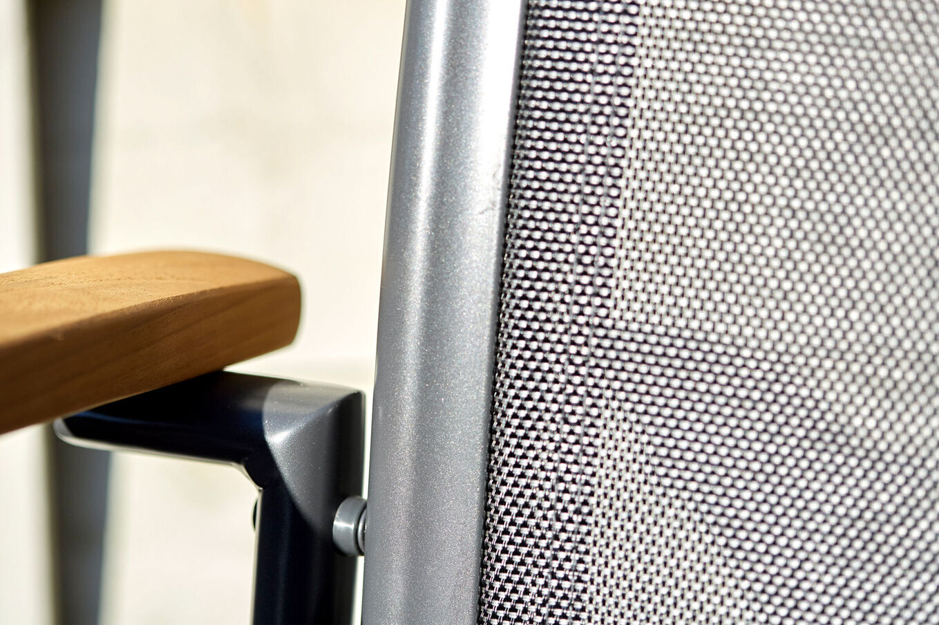 24152  13 dae877ae16a714cdc51e0abaad7fb9eca8d52138