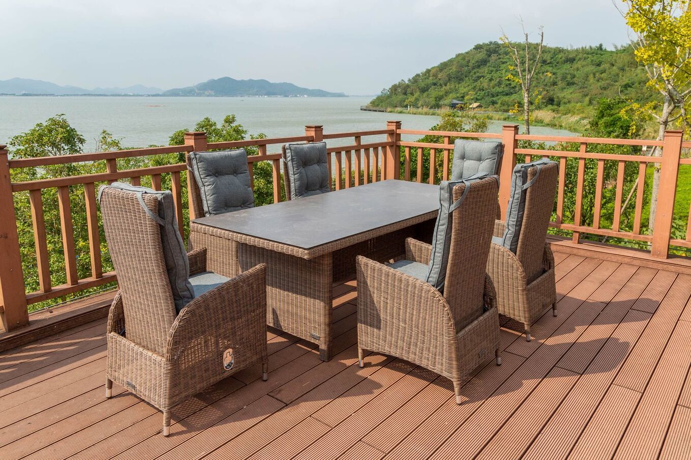 20677  6 b253b403dd1b3ae933994725260bdaf5b9222c21