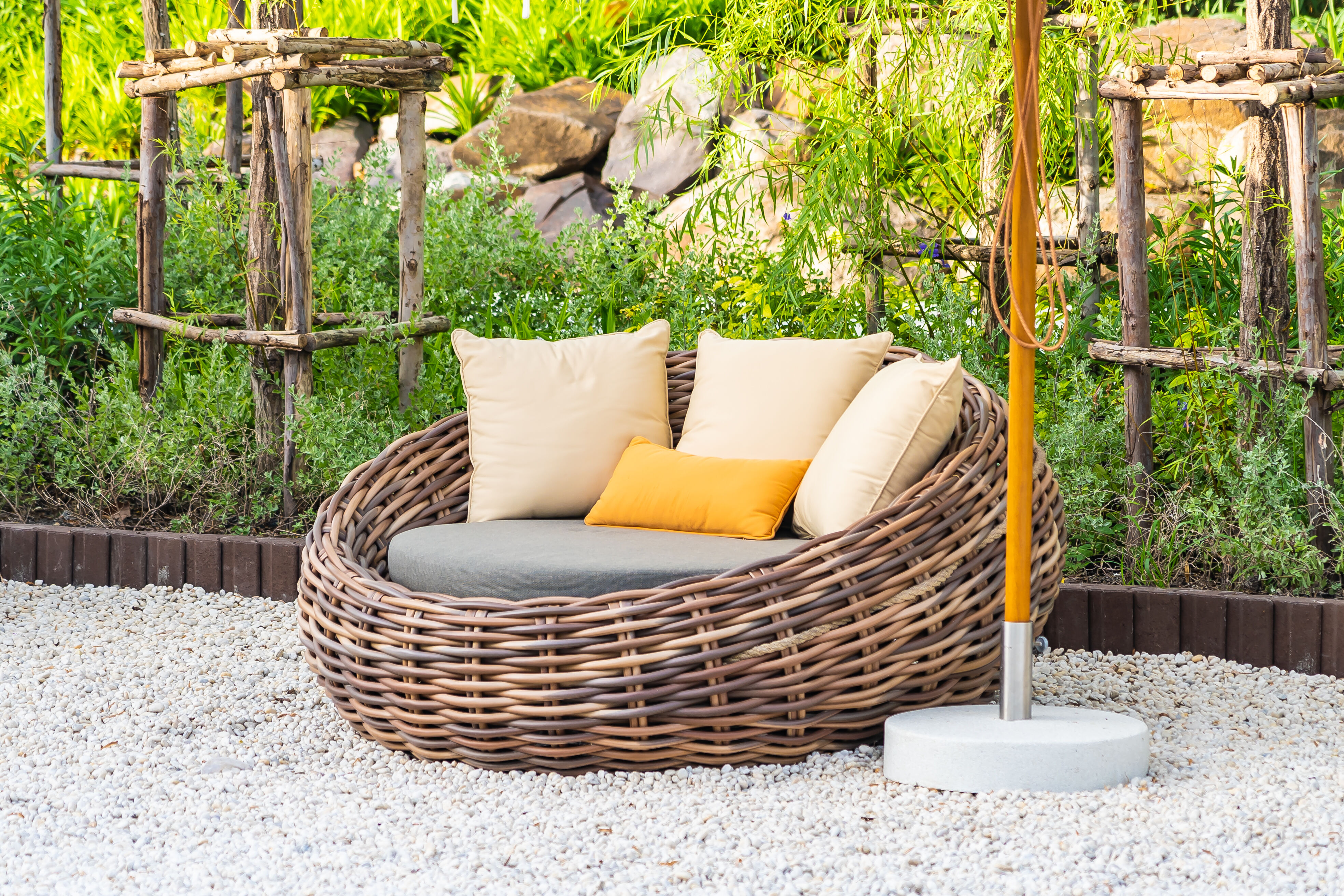umbrella-deck-chair-around-outdoor-swimming-pool-hotel-resort-with-sea-ocean-beach-coconut-palm-tree