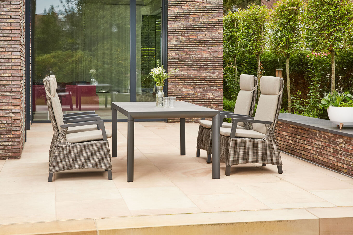 23763  1 c9d2d54f62ec0bd79e7e1566ad1b2068bb54cf0e