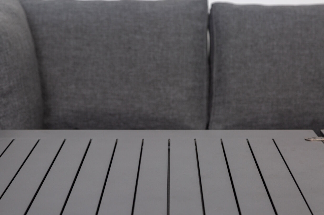 18370-BOX-D  3 66fd190faf23810b1019c3e156931bf6c4b51474